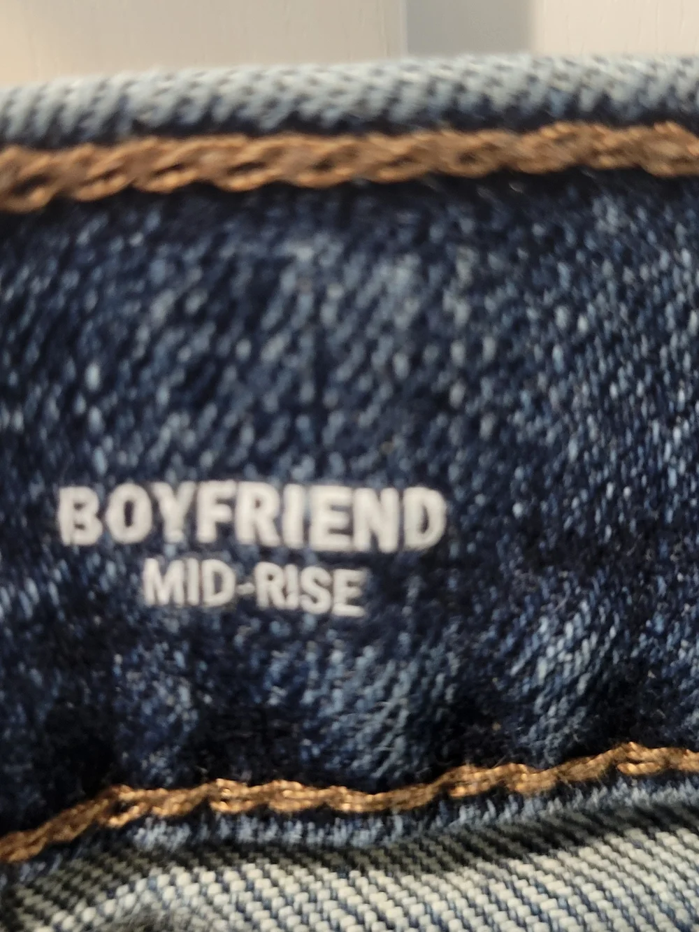 Old Navy Women's Straight Leg Jeans in Dark Blue Wash